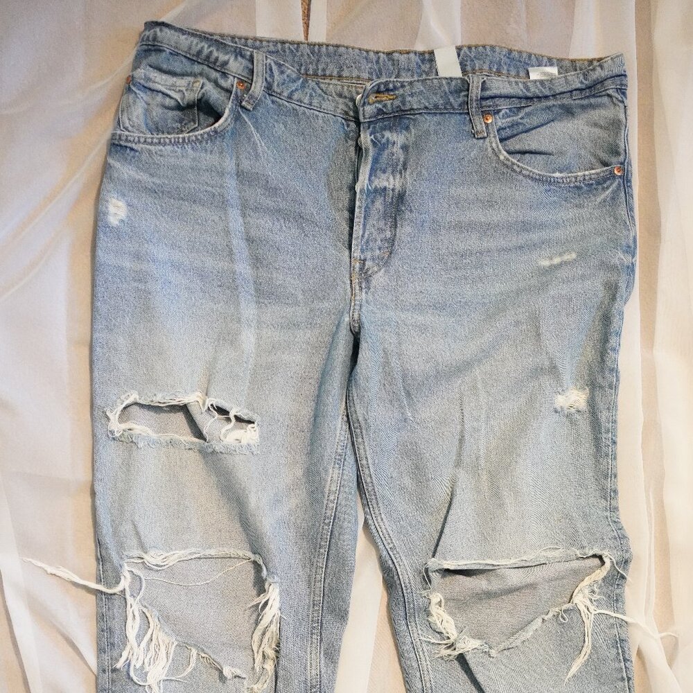 WOMEN'S H&M 90's Distressed Boyfriend Jeans